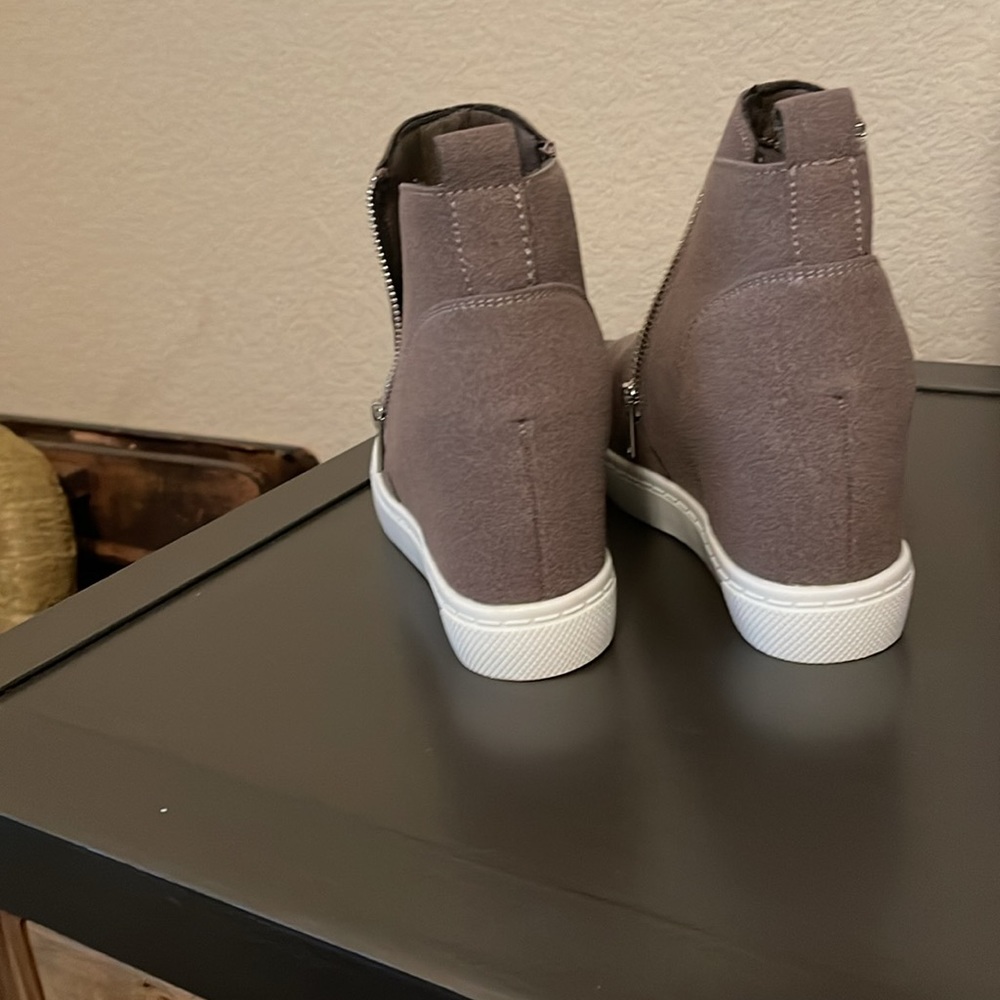 Wedge booties - Picture 3 of 3